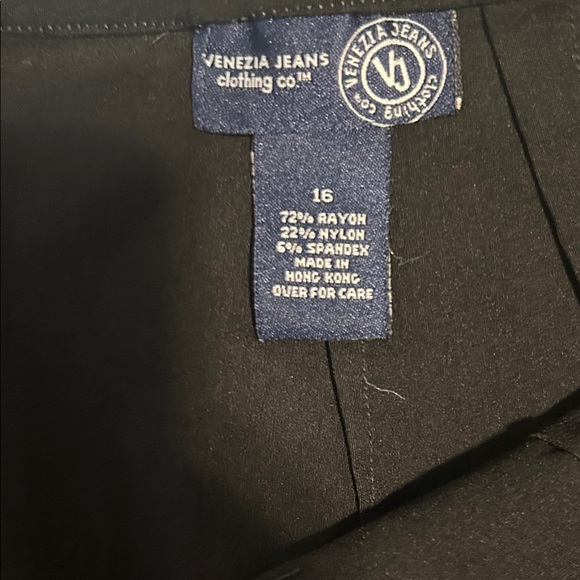 Elegant Black Floral Embroidered y2k plus size Skirt - Picture 5 of 6